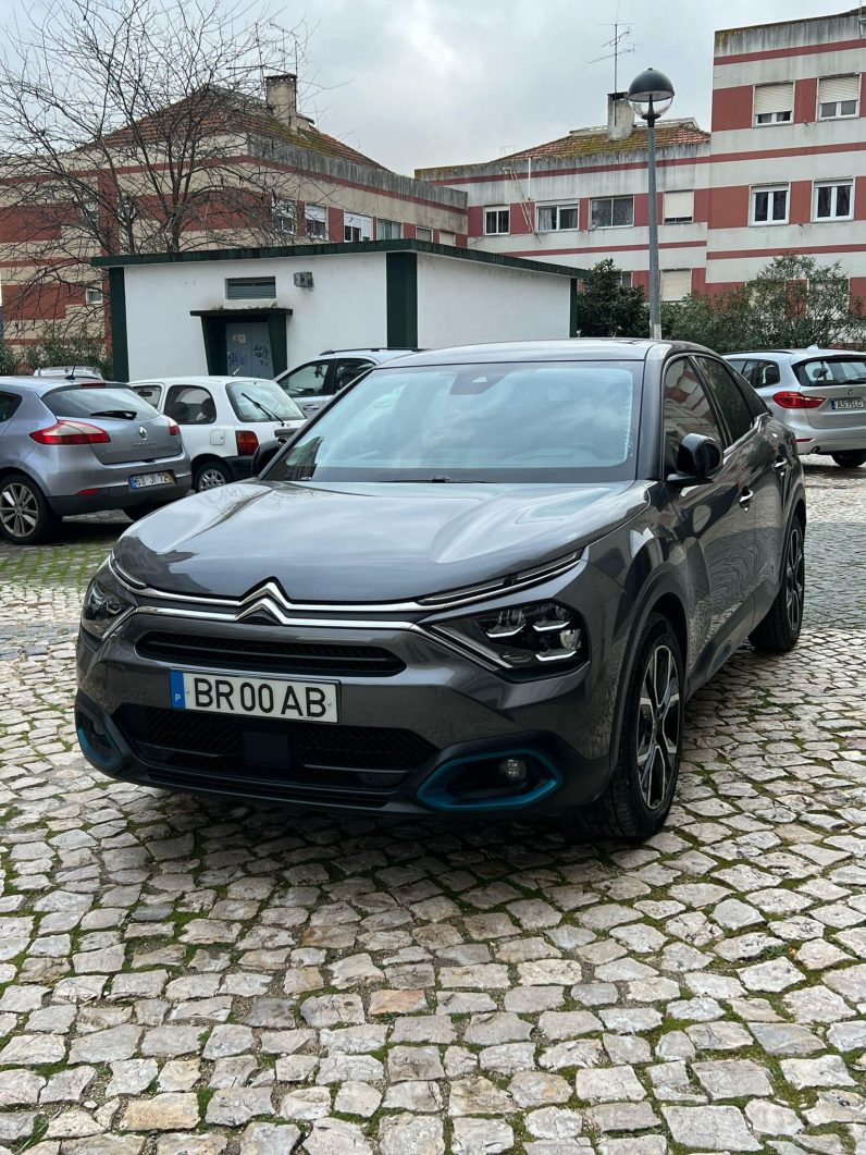
								Citroën ë-C4 Electric 2022 full									