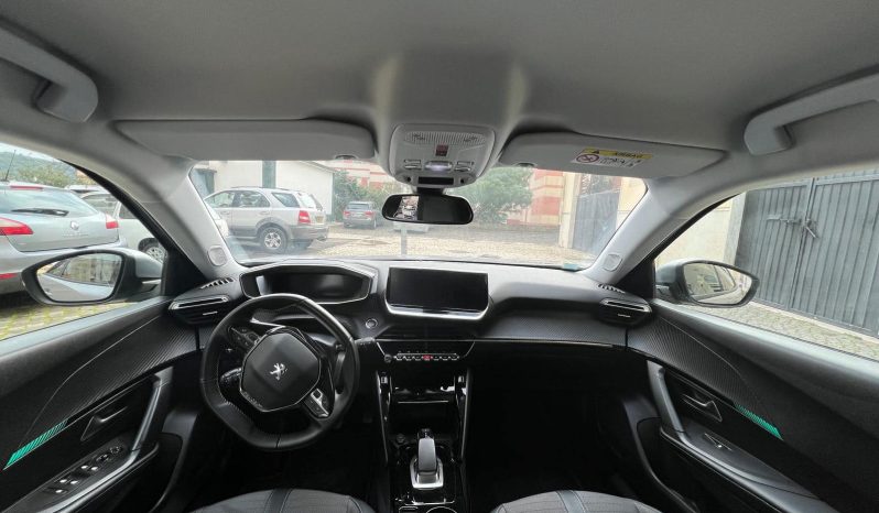 
								Peugeot 2008 2021 full									
