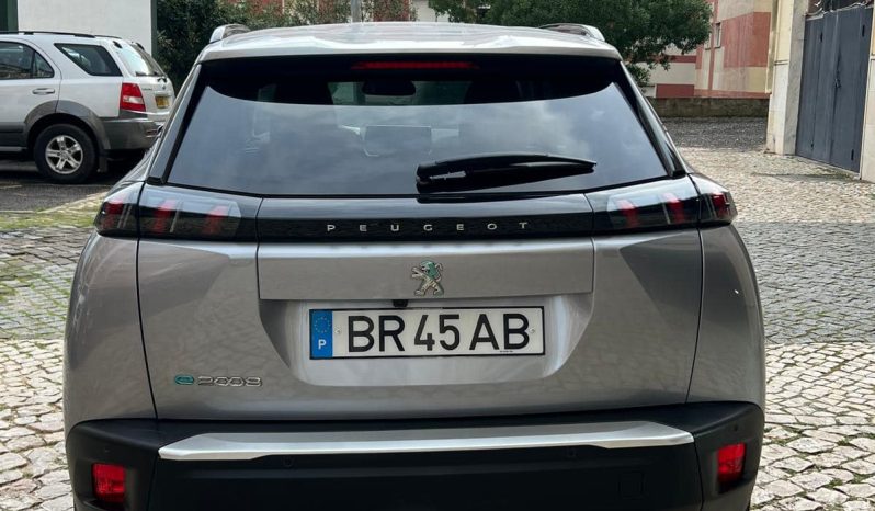
								Peugeot 2008 2021 full									