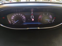 
										Peugeot 5008 2022 full									