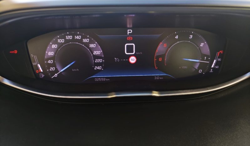 
								Peugeot 5008 2022 full									
