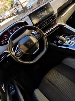 
										Peugeot 5008 2022 full									