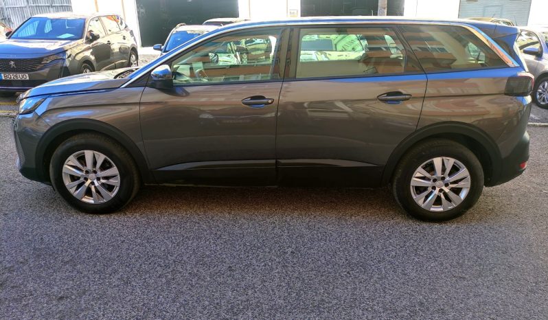 
								Peugeot 5008 2022 full									
