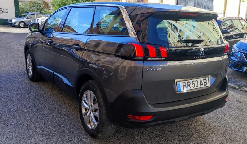 
								Peugeot 5008 2022 full									