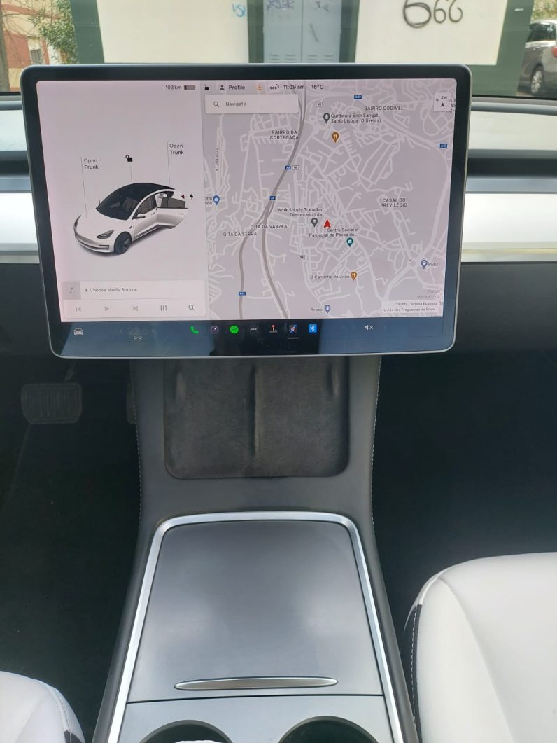 
								Tesla Model 3 2021 full									