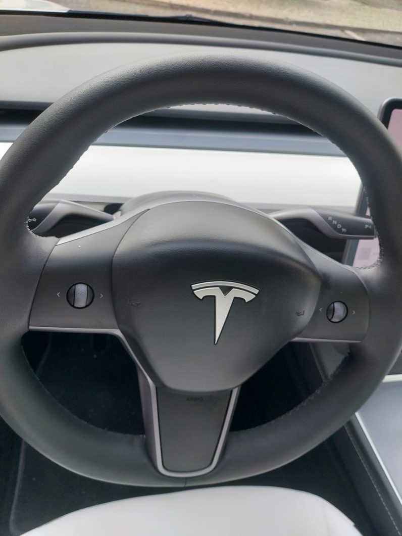
								Tesla Model 3 2021 full									