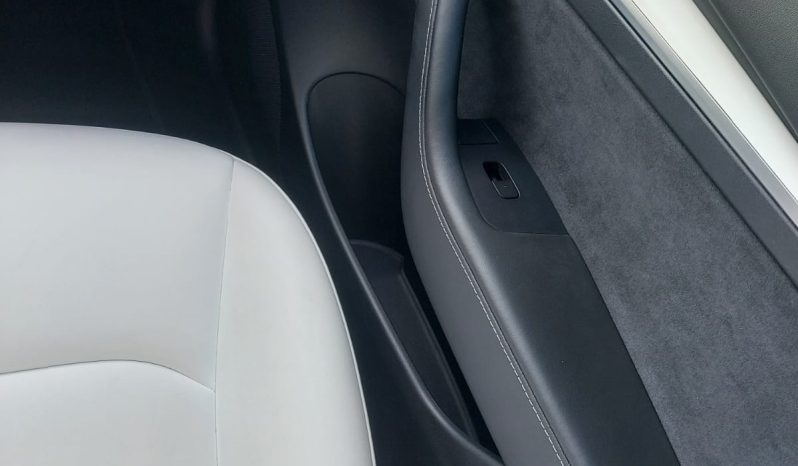 
								Tesla Model 3 2021 full									