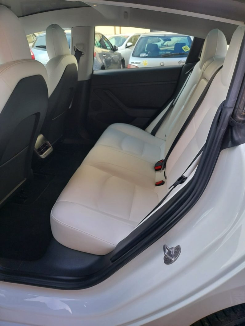 
								Tesla Model 3 2021 full									