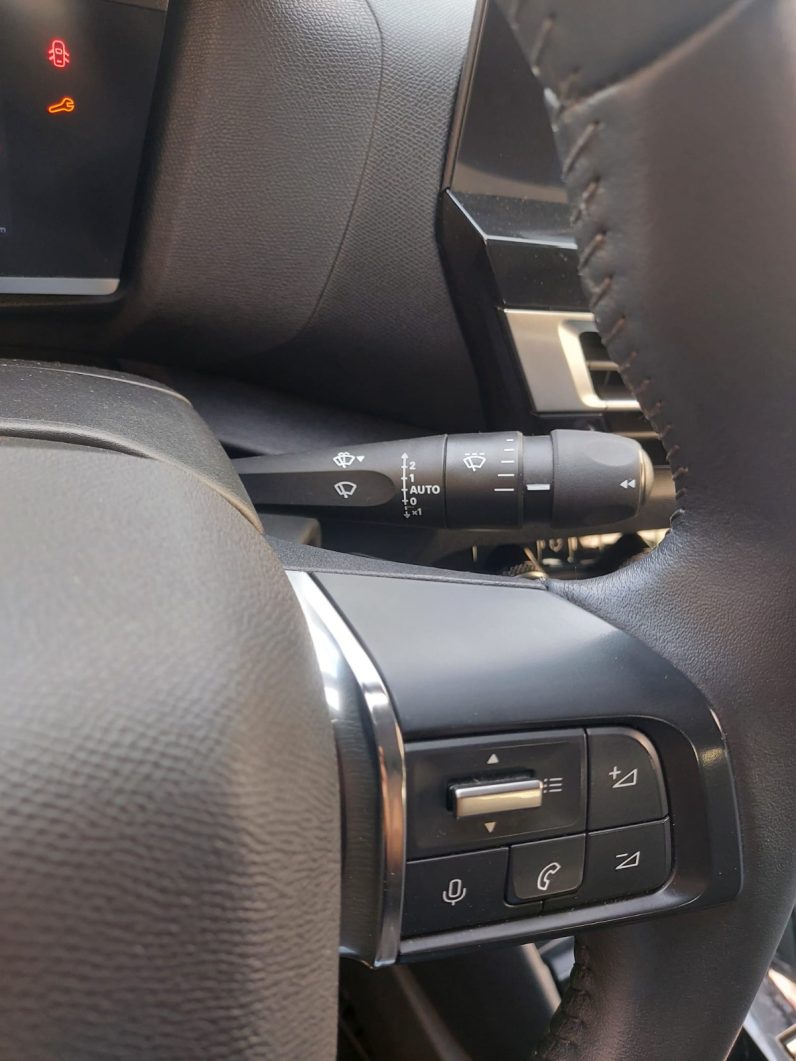 
								Citroën ë-C4 Electric 2022 full									