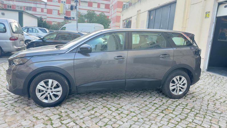 
								Peugeot 5008 2022 full									
