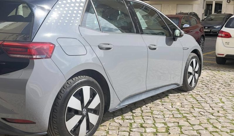 
								Volkswagen ID3 Pro Performance 2021 full									