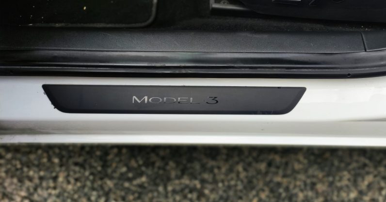 
								Tesla Model 3 Long Range Plus Dual Motor 2021 full									