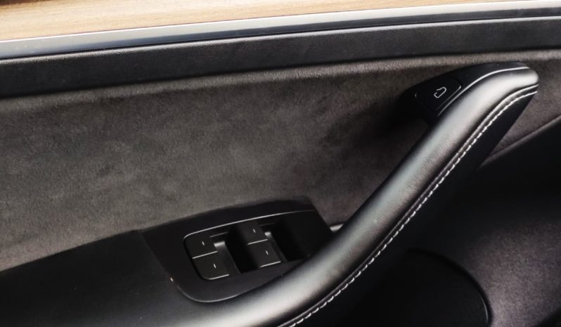 
								Tesla Model 3 Long Range Plus Dual Motor 2021 full									