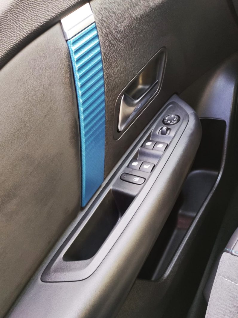 
								Citroën ë-C4 Electric 2022 full									