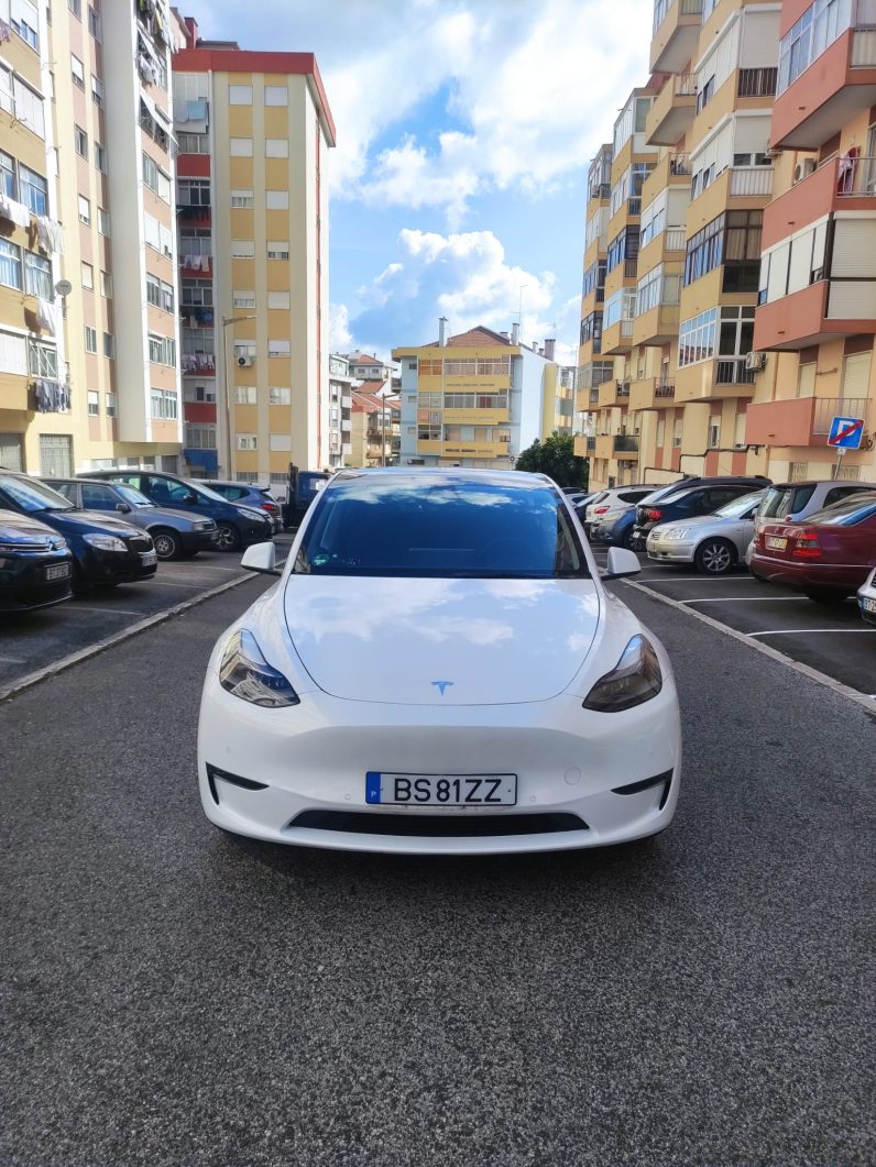 
								Tesla Model Y Long Range Plus Dual Motor full									