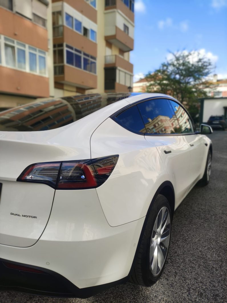 
								Tesla Model Y Long Range Plus Dual Motor full									