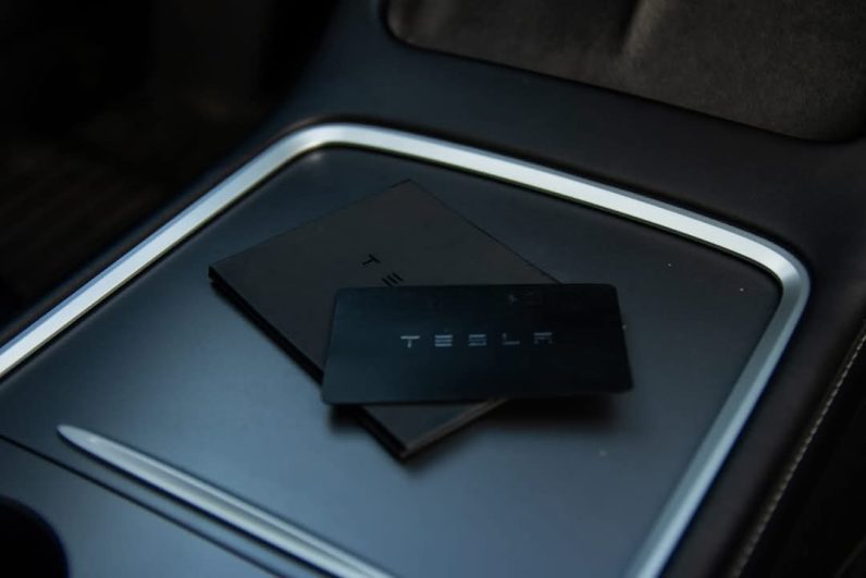 
								Tesla Model 3 Long Range Plus Dual Motor 2021 full									