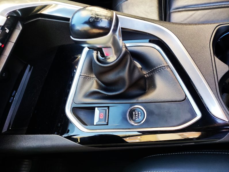 
								Peugeot 5008 GT Line 2020 Model full									