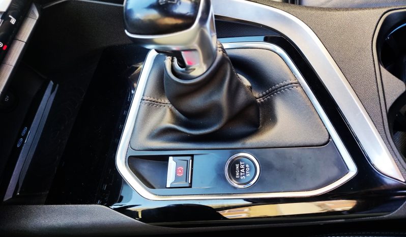 
								Peugeot 5008 GT Line 2020 Model full									