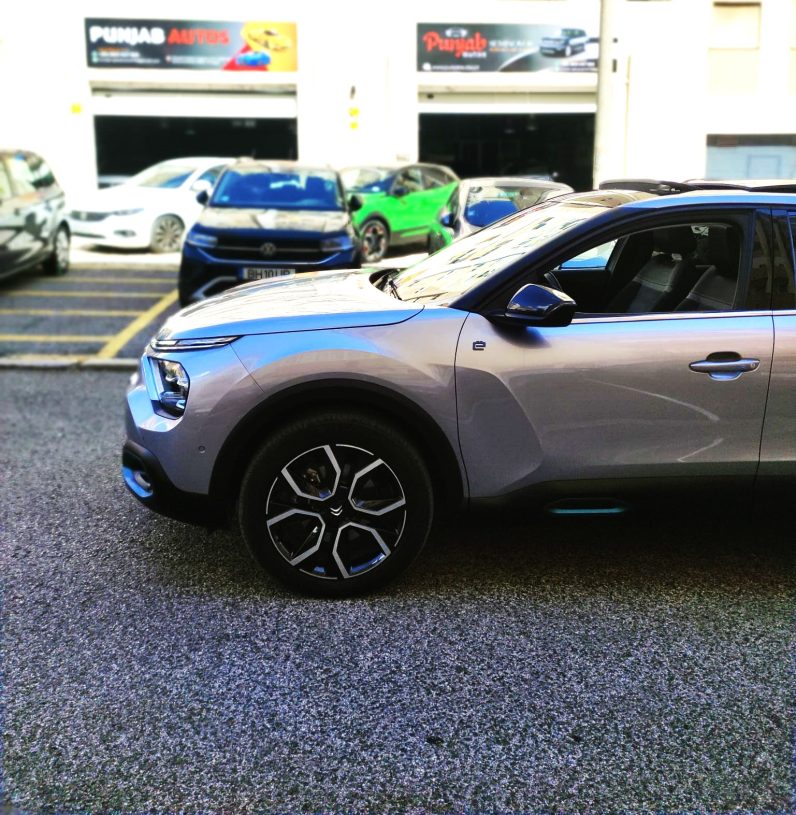 
								2023 Citroën ë-C4 Electric full									