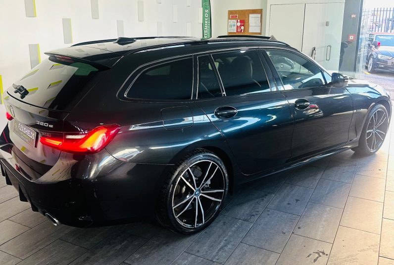
								BMW 320  E full									